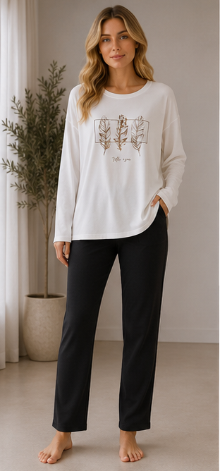 long-sleeved top